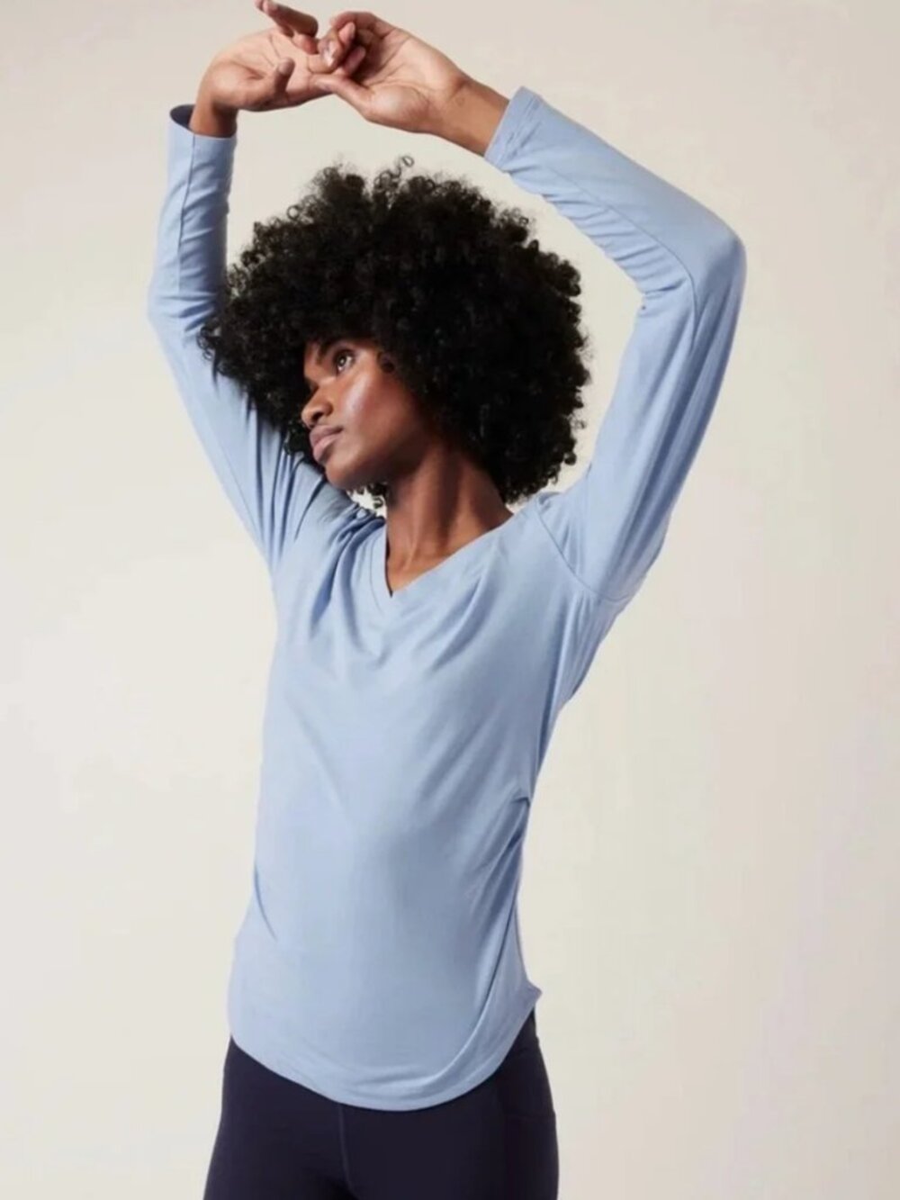 Athleta Outbound V-Neck Top Blue Long Sleeve Shirt Medium